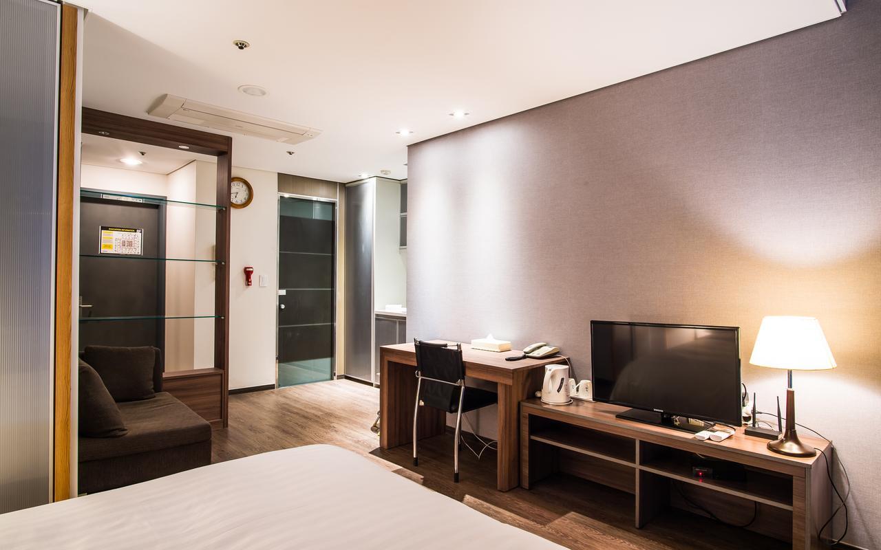 Hotel Arinus Shinchon Seoul Ngoại thất bức ảnh