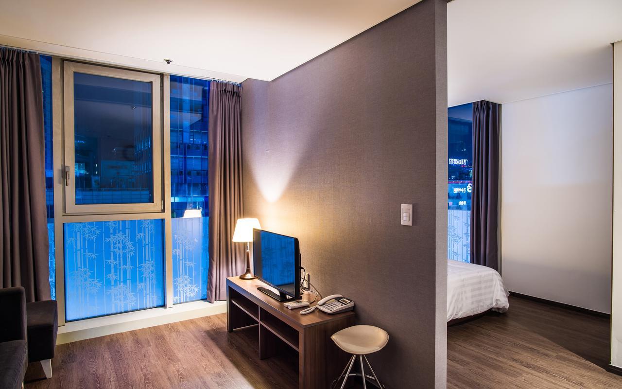Hotel Arinus Shinchon Seoul Ngoại thất bức ảnh