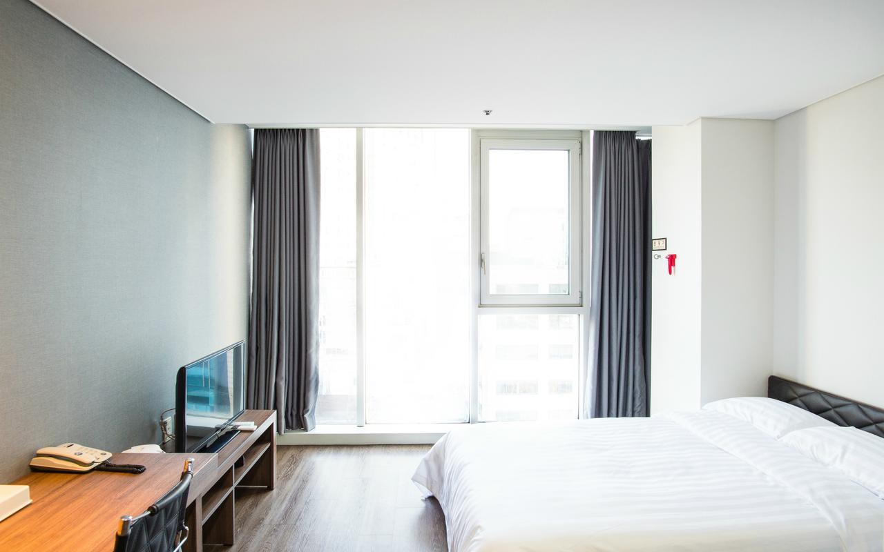 Hotel Arinus Shinchon Seoul Ngoại thất bức ảnh