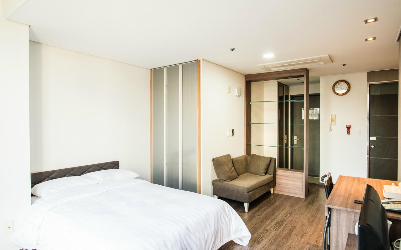 Hotel Arinus Shinchon Seoul Ngoại thất bức ảnh