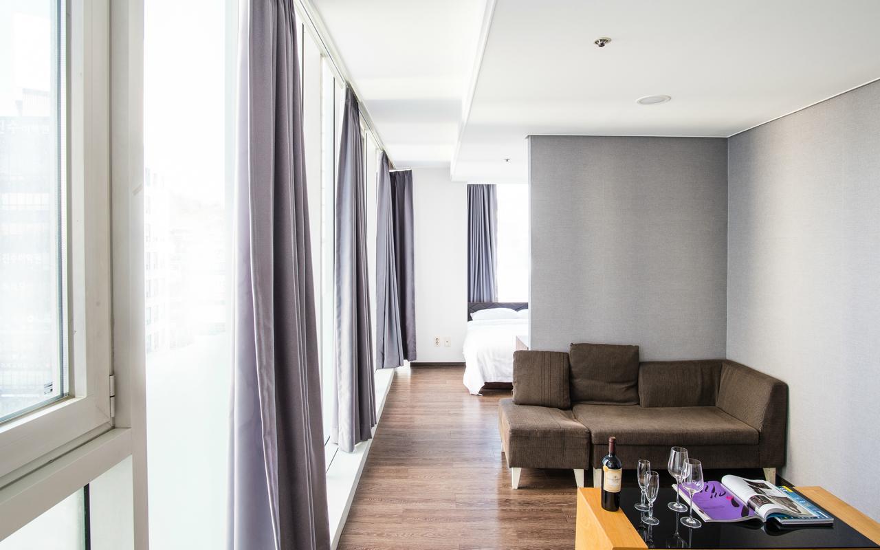 Hotel Arinus Shinchon Seoul Ngoại thất bức ảnh